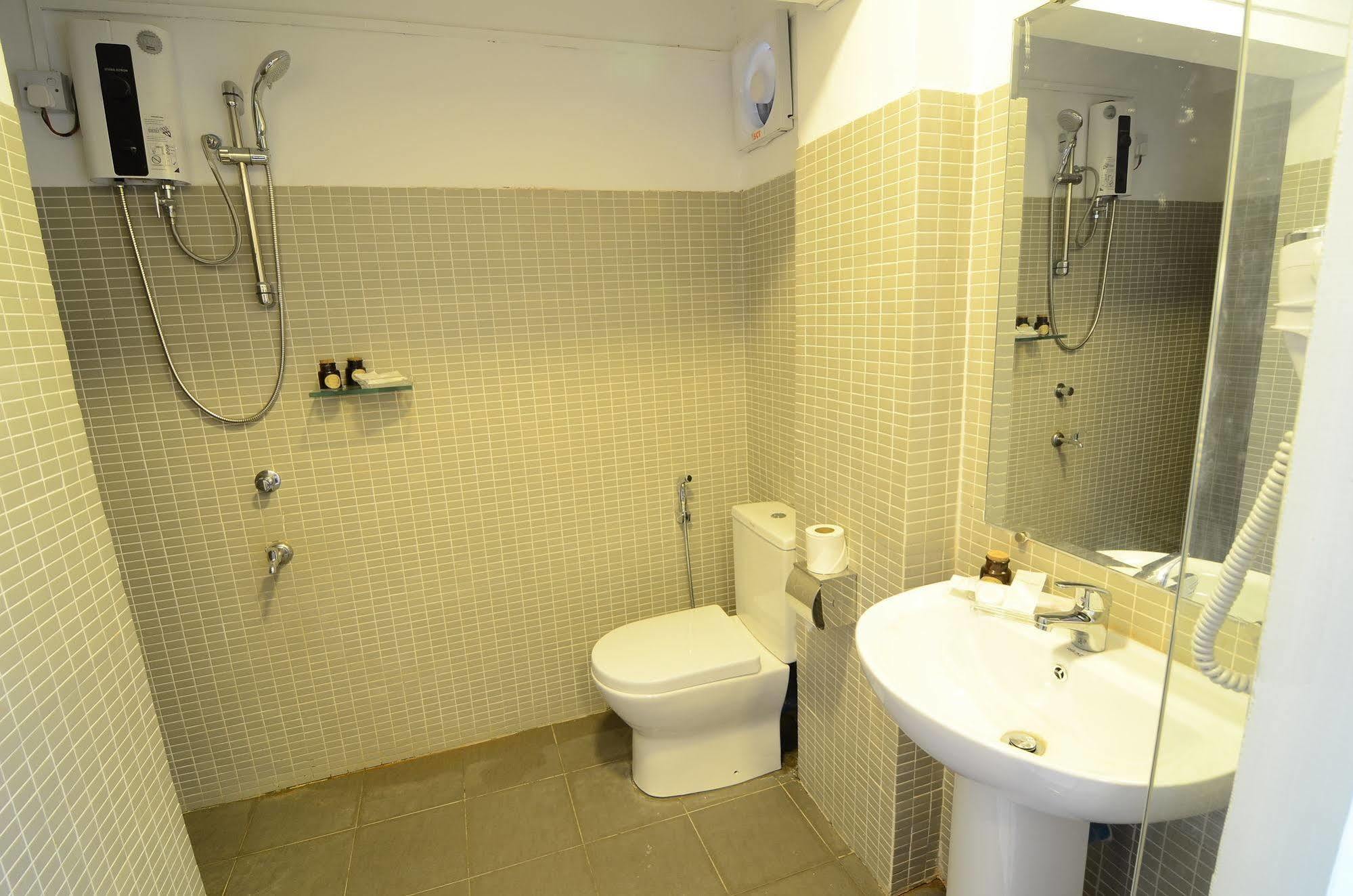 Vista Residence Yangon Exterior foto